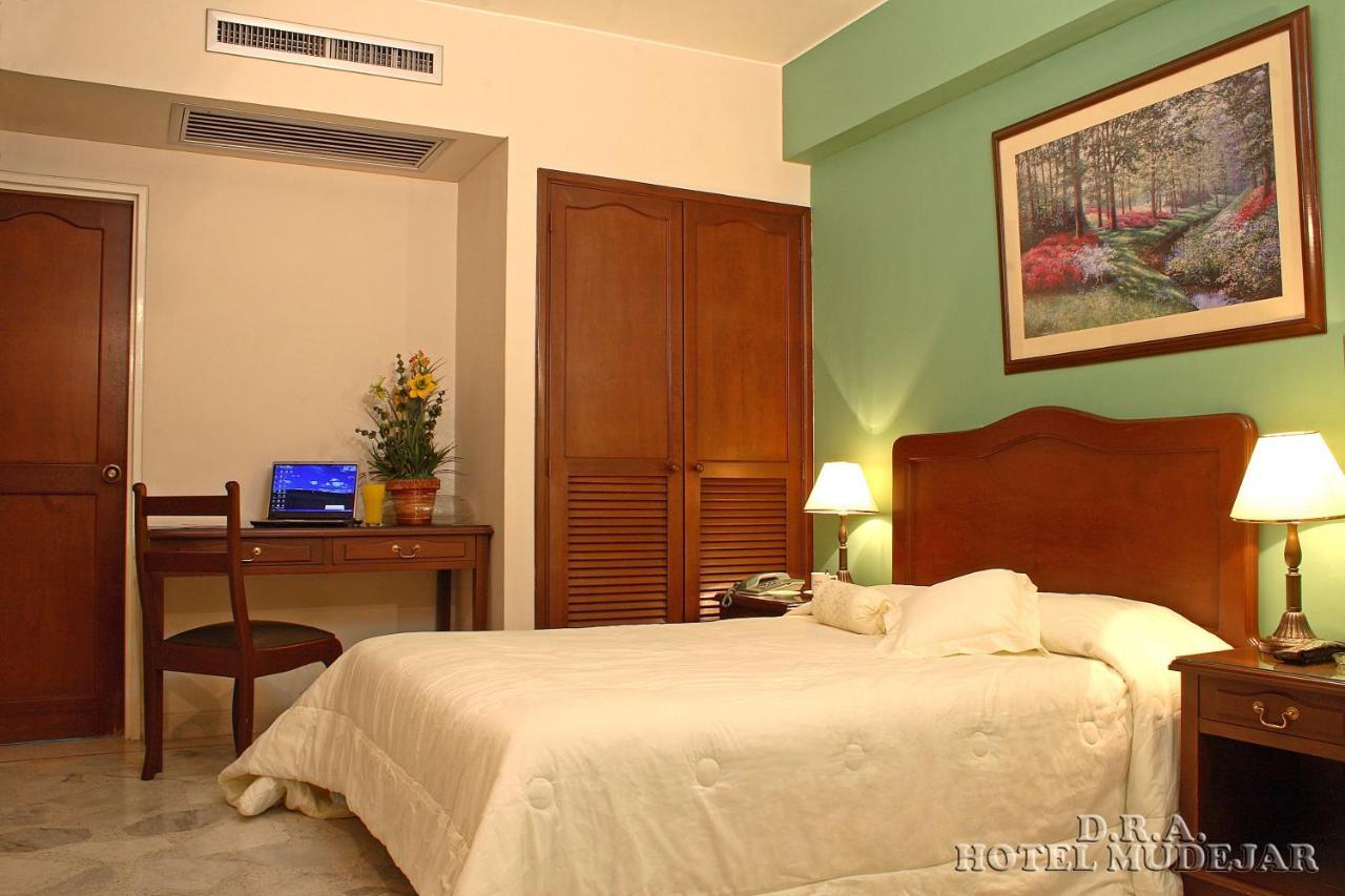 Hotel Mudejar Кали Экстерьер фото